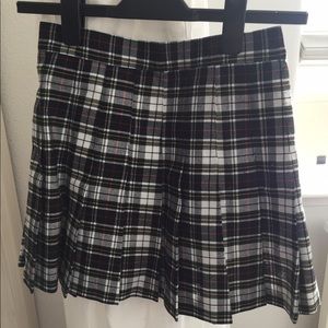American apparel lellet plaid tennis skirt small